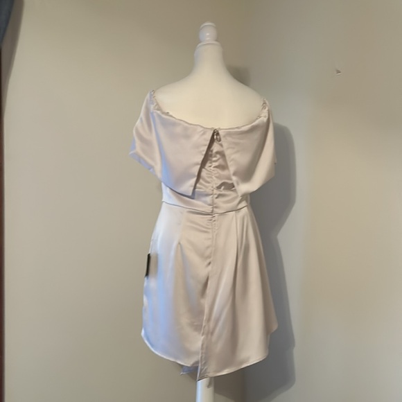 Lulus NWT Always Celebrating Ivory Satin Off-the-Shoulder Mini Dress Large - Picture 4 of 10